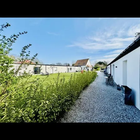 La Maison De Noel Et Ses Lutins *